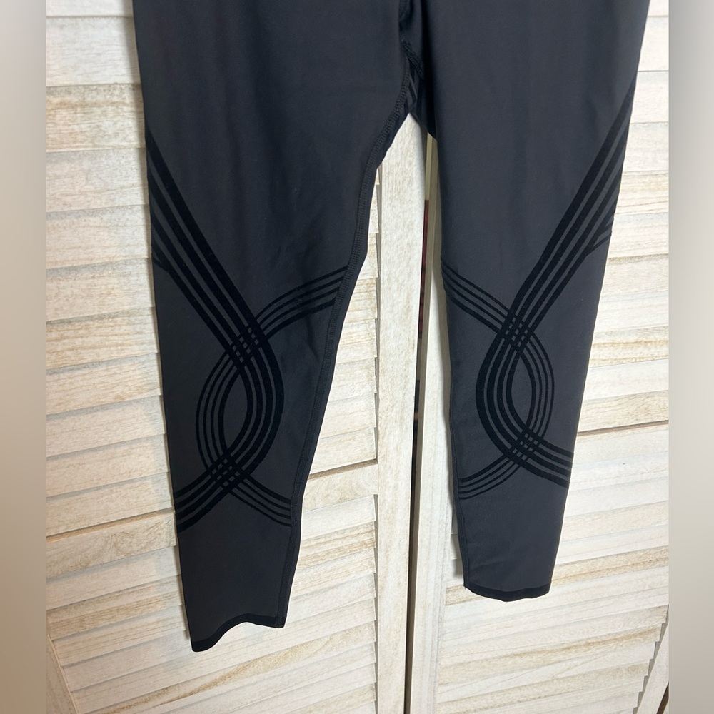 Fanka Body Sculpt High-Waisted Leggings. Size XS - Picture 8 of 10